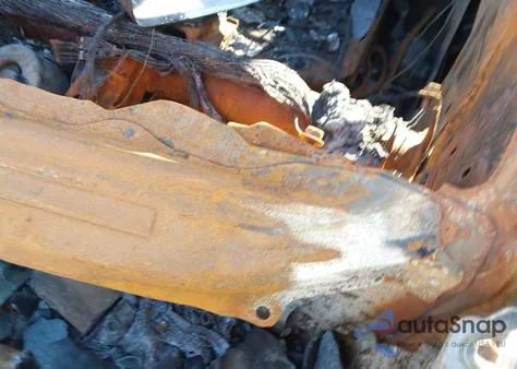 2018 Toyota Rav4 Xle из США, поврежденный, VIN 2T3RFREV9JW809251